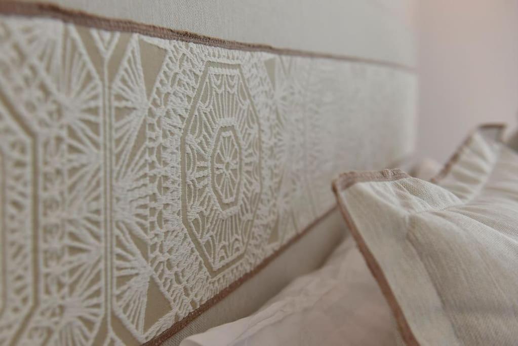 Kryni Deluxe Houses Adámasz Kültér fotó
