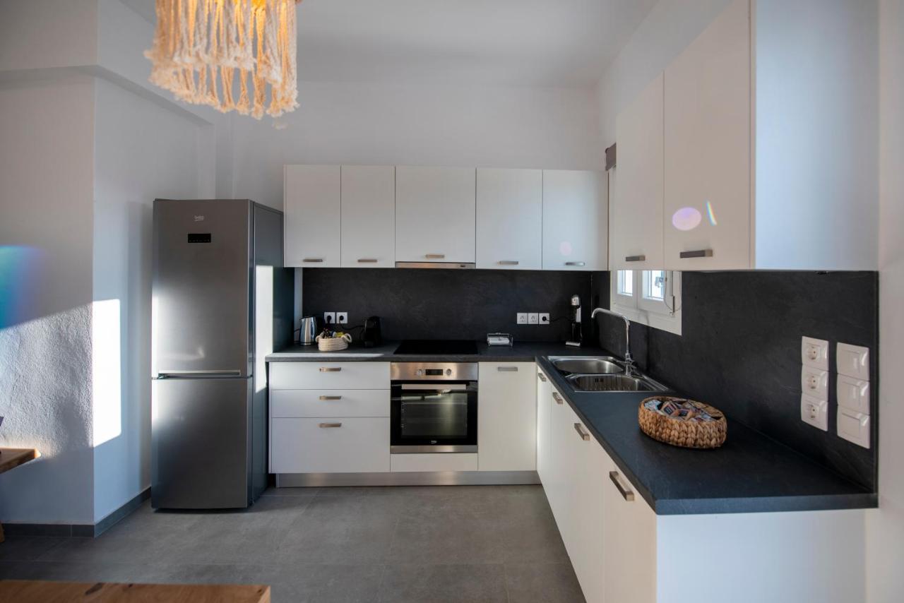 Kryni Deluxe Houses Adámasz Kültér fotó